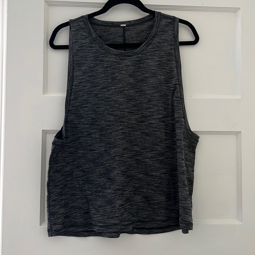 Lululemon muscle tank